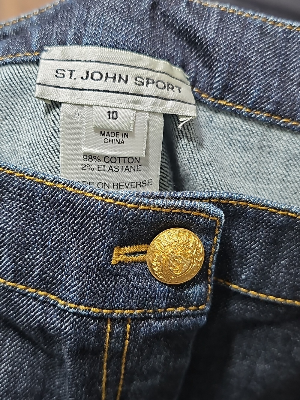 St. John Sport Denim Shorts Size 10‎ - Picture 3 of 5